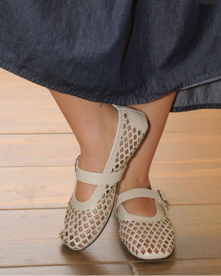 MARY JANE BEIGE
